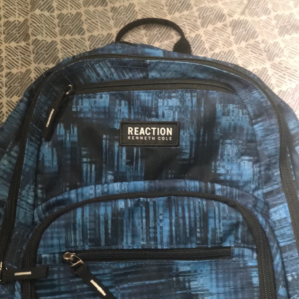 KENNETH COLE REATION BOOKBAG